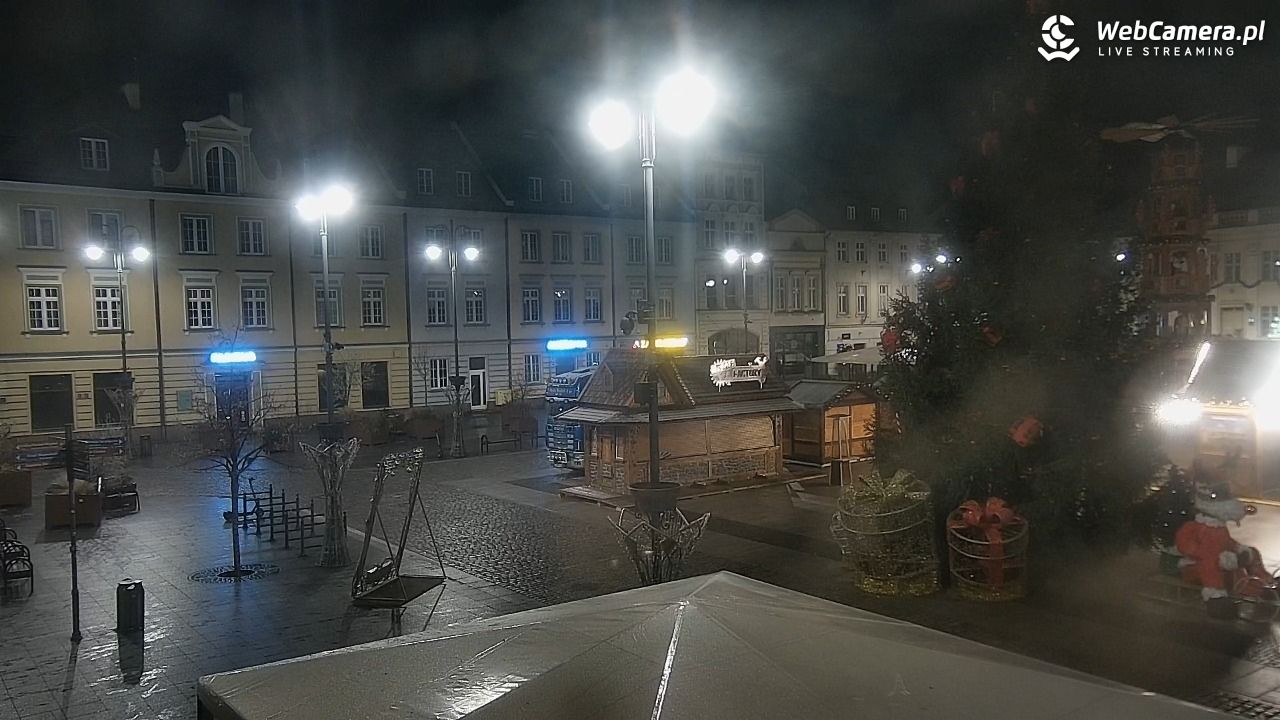 Bydgoszcz - widok na Rynek - 21 listopad 2024, 04:03