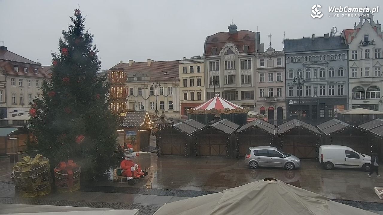 Bydgoszcz - widok na Rynek - 20 listopad 2024, 13:20