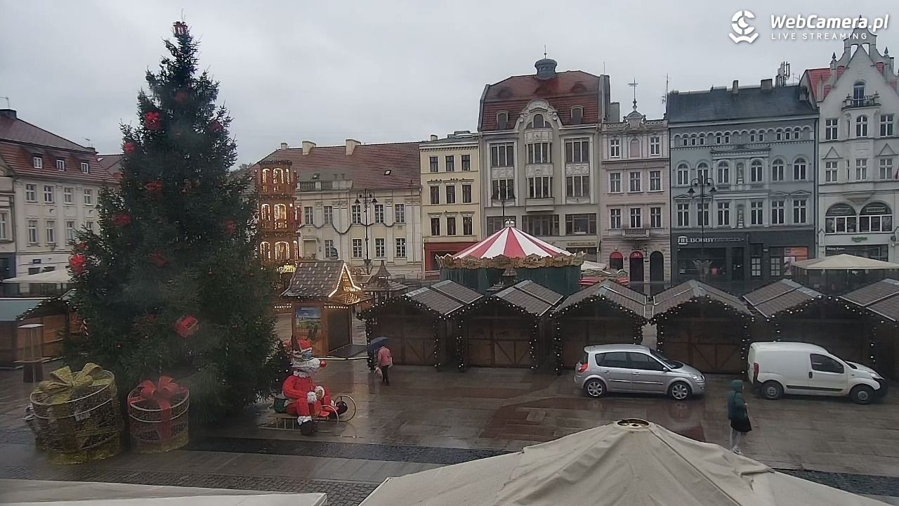 Bydgoszcz - widok na Rynek - 20 listopad 2024, 09:50