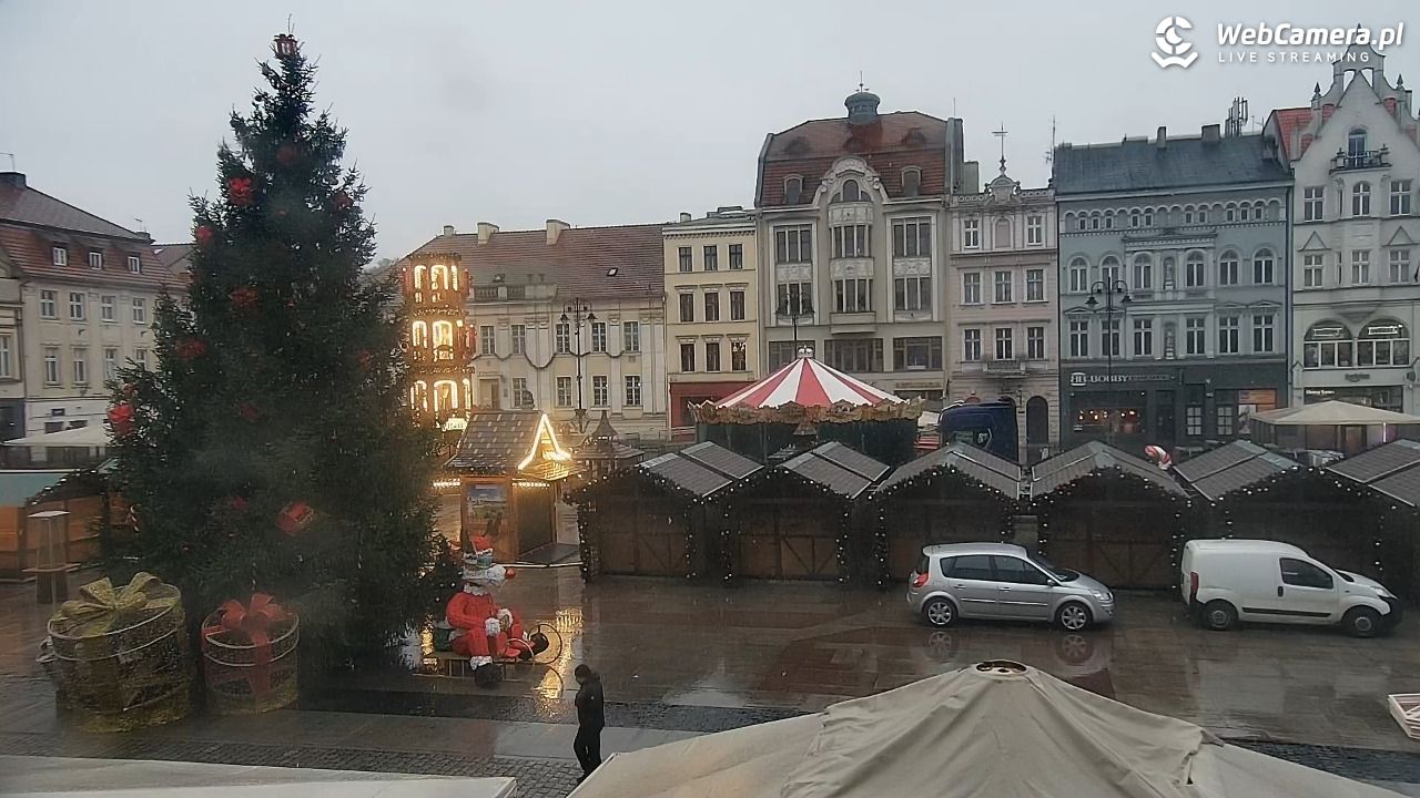 Bydgoszcz - widok na Rynek - 20 listopad 2024, 14:06