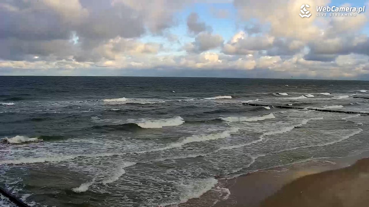 TRZĘSACZ - widok na plażę - 21 listopad 2024, 09:18