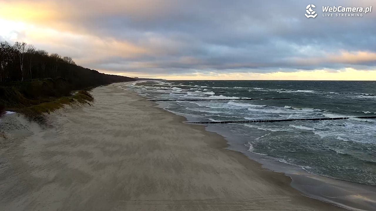 TRZĘSACZ - widok na plażę - 23 listopad 2024, 08:18