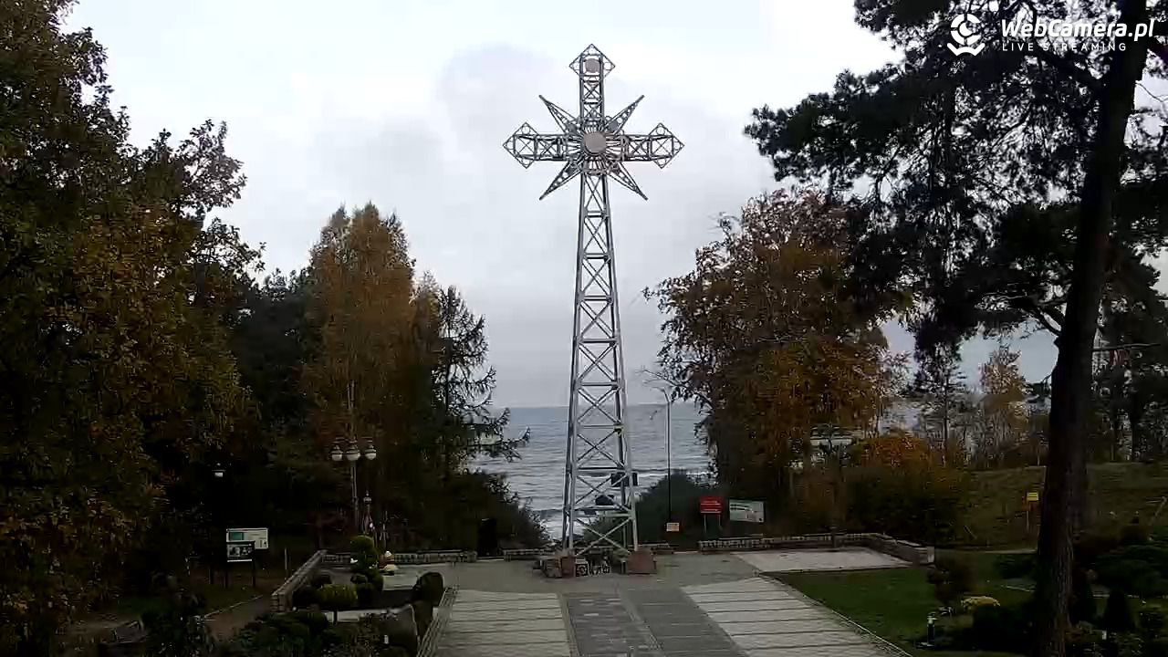 Pustkowo - widok na Krzyż Nadziei - 31 październik 2024, 07:45