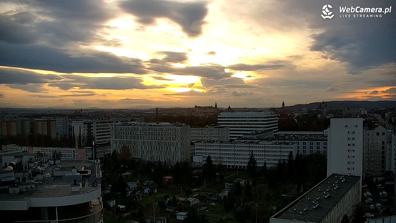 Kraków - panorama miasta - 19 listopad 2024, 15:40