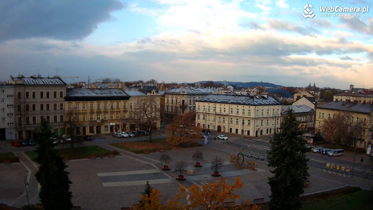 Kraków - widok na rynek Podgórski - 21 listopad 2024, 08:13