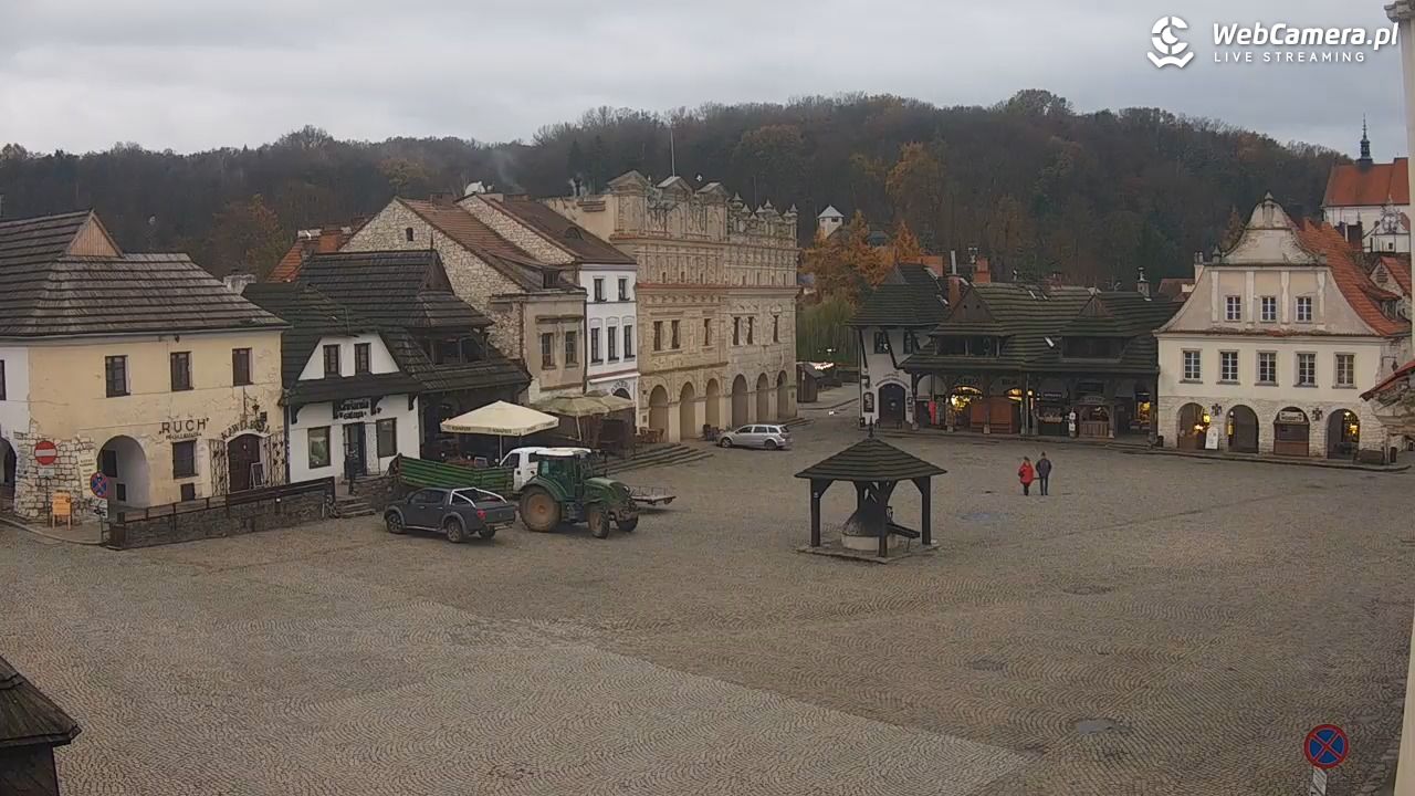 Kazimierz Dolny - widok na Rynek - 20 listopad 2024, 15:35