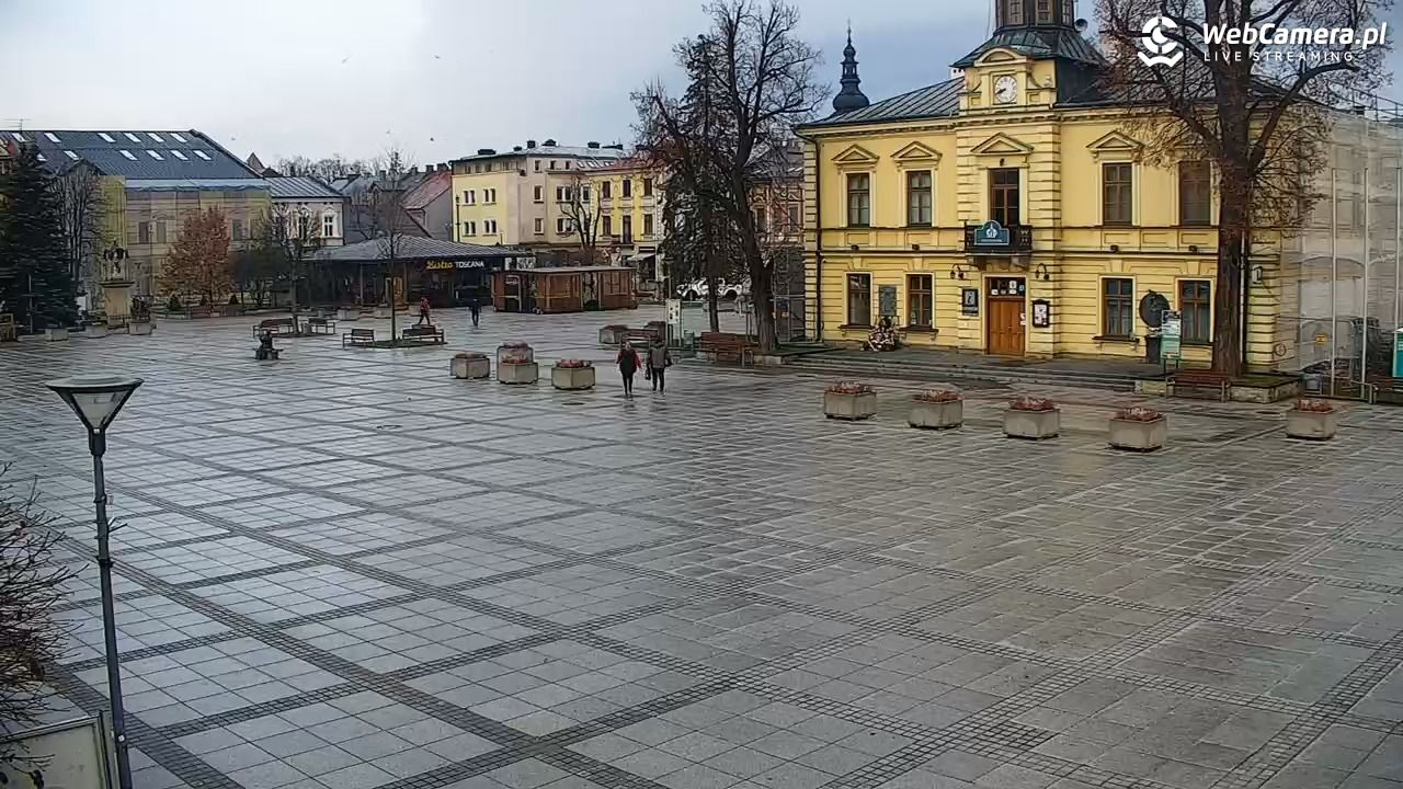 Nowy Targ - widok na Rynek - 19 listopad 2024, 08:43