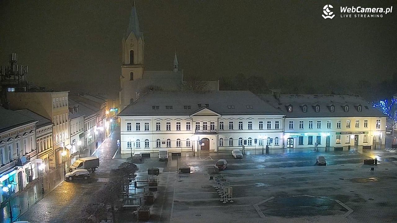 OŚWIĘCIM - widok na Rynek - 22 listopad 2024, 03:22