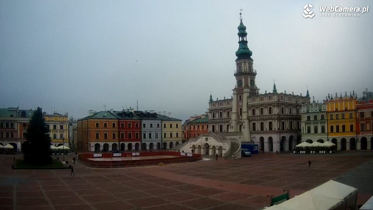 ZAMOŚĆ - widok na Rynek Wielki - 02 grudzień 2024, 09:14